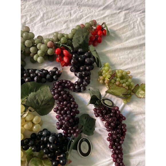 Artificial Grapevine Clusters With Leaves - Mixed Colors & Sizes - Home Decor Cr - Picture 8 of 16